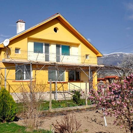 Вила В С. Габарево, Долината На Розите. Gabarevo Buitenkant foto