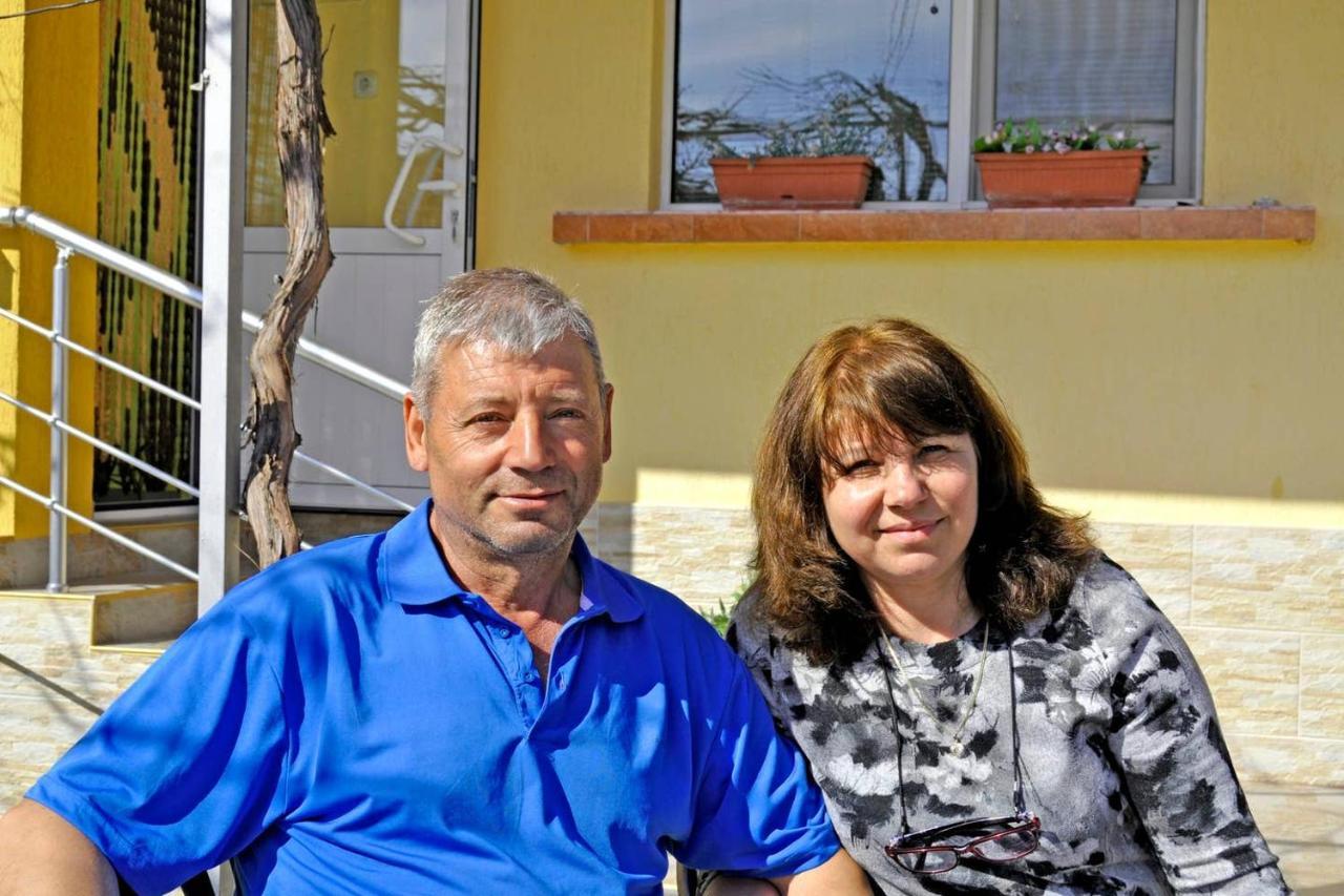Вила В С. Габарево, Долината На Розите. Gabarevo Buitenkant foto